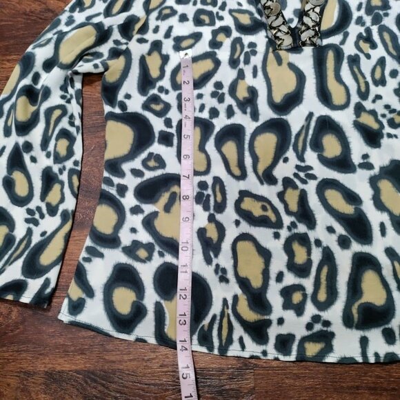 SoCa St. John Leopard Print Embellished Neckline Long Sleeve Blouse Size Small - Picture 11 of 13